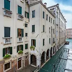 Vip Venice Apartments